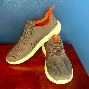 Crocs: Literide Pacer K Size 8 Women’s/Size 6 Men’s
